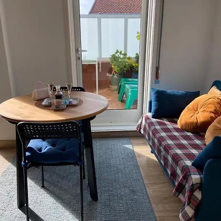 Vivikas Rooftop Flat * Porto